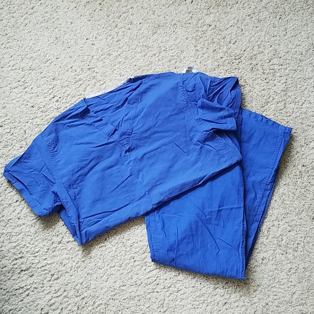 Medline Blue scrub top and pants set